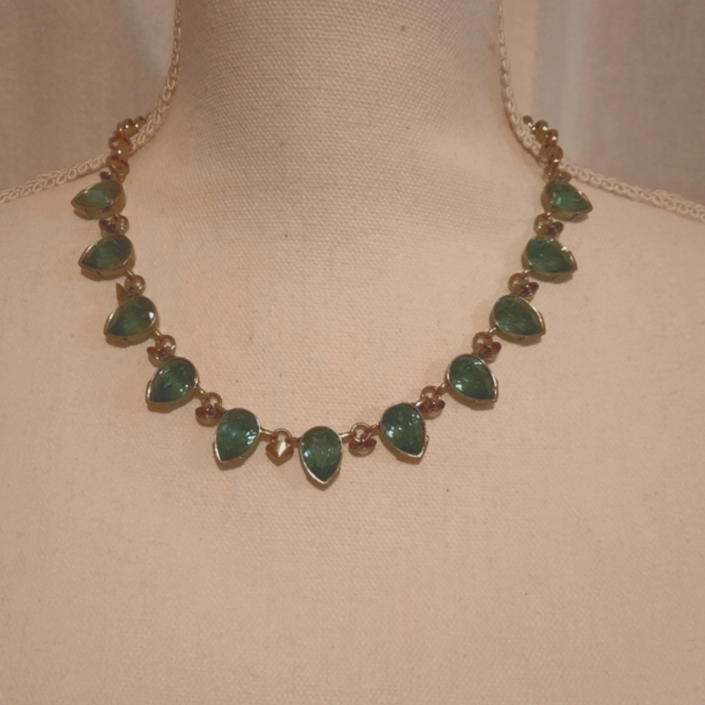 Simply Vera Wang Green Collar Necklace